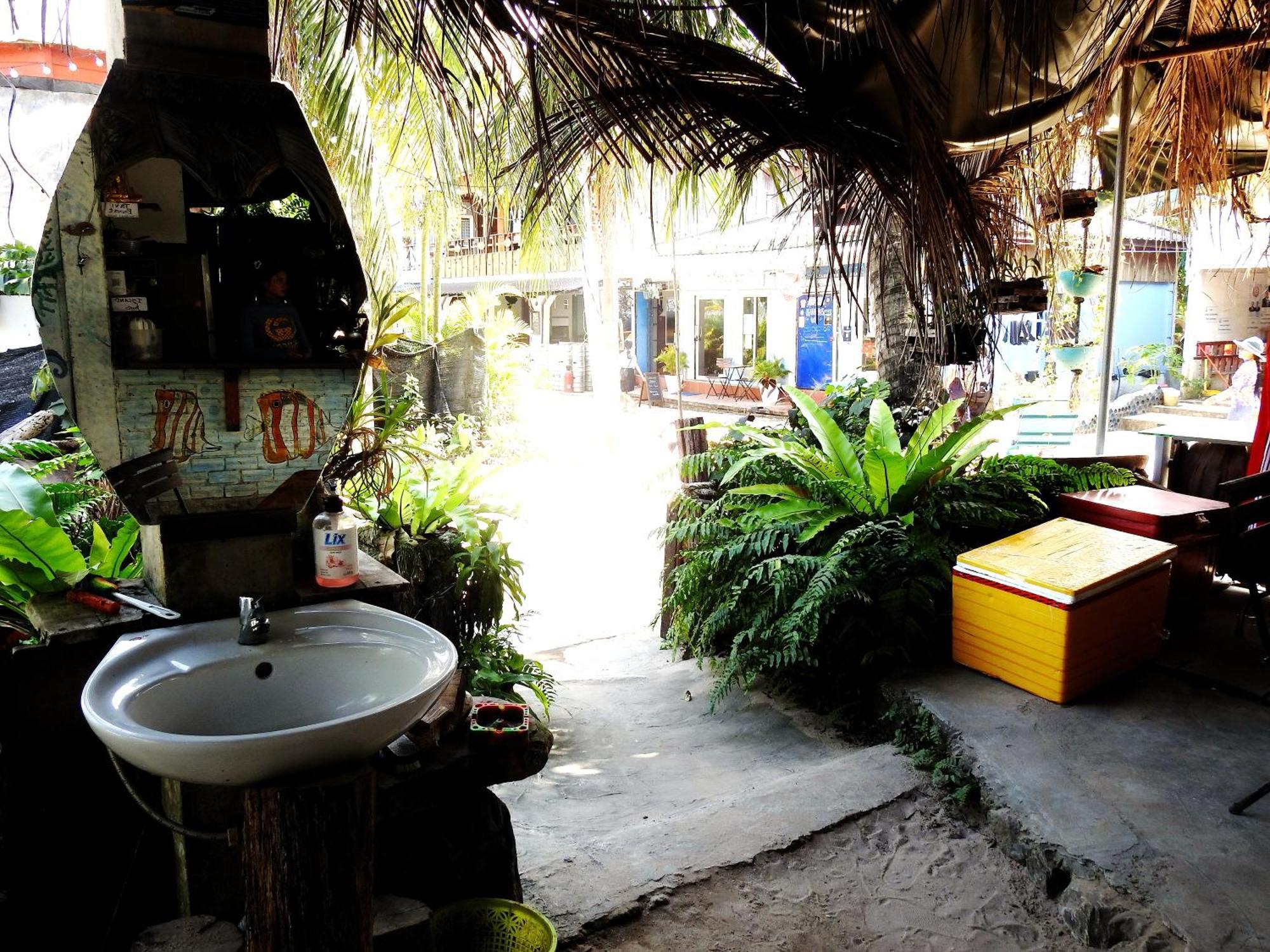 Spicy23 - M' Pai Bay Hostel Sihanoukville Kültér fotó